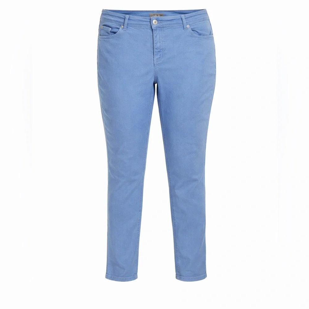 Chico's So Slimming Jeans –‎ Size 2.5  Flattering Tummy Control Denim